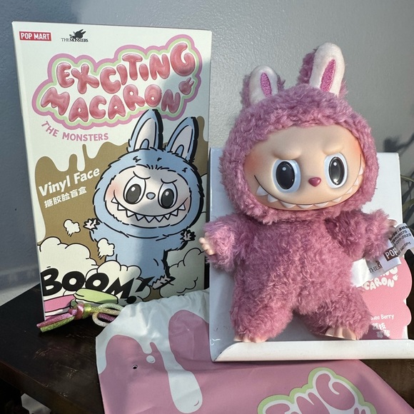 Pop Mart The Monsters Exciting Macaron Plush Pendant Labubu Lychee Berry - Picture 3 of 4